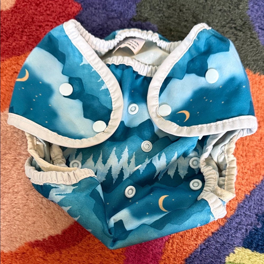 Thirsties diaper cover, GUC, size Two, Snap closure, adjustable snaps